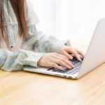 ジュエルライブの評判はエロい女性が多い！利用者の口コミ＆どこまで見れるか安全性も解説