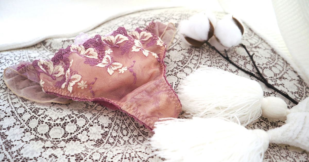 FANZAライブチャットはエロい素人女性が多い？評判と口コミから本当に抜けるのか