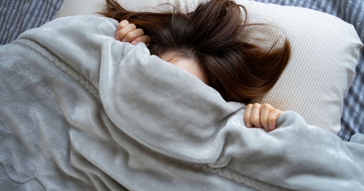 寝バックで中イキするやり方のコツ！人気理由と抜けない裏ワザ